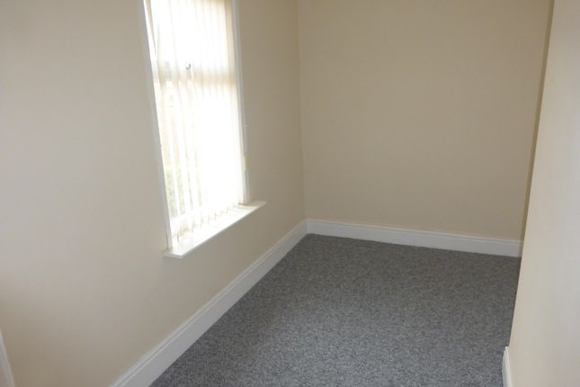Flat to rent in Gorsehill Road, New Brighton, Wallasey