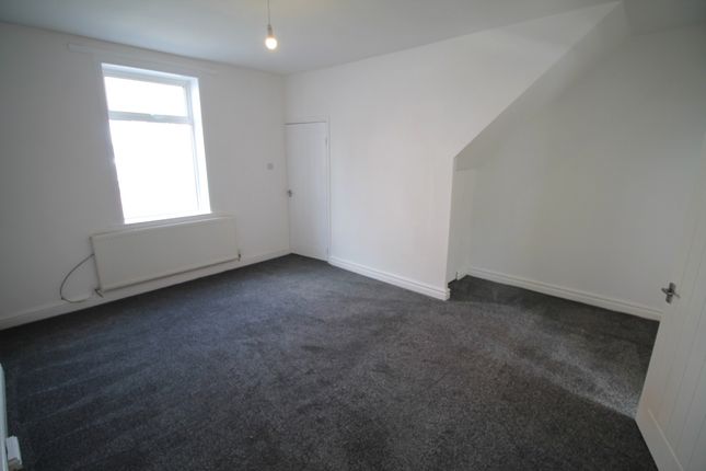49, Spen Street (E), Stanley photo 3