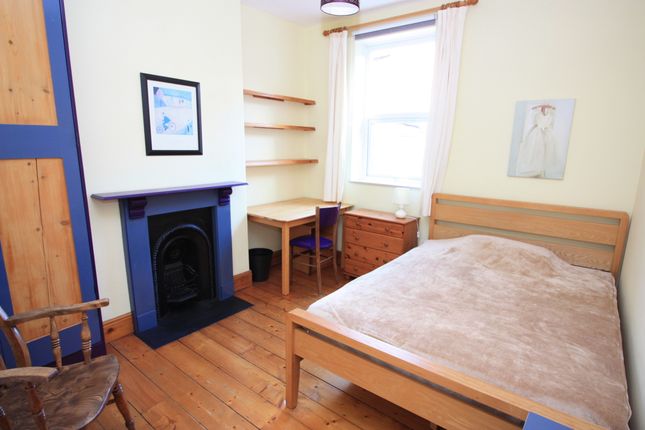 Terraced house to rent in Oxford Road, Exeter