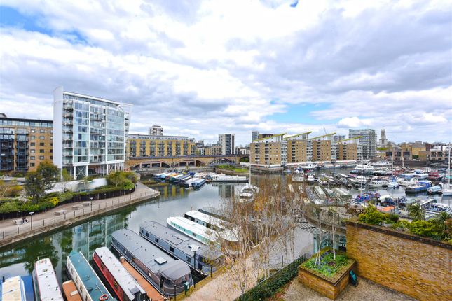Flat for sale in Medland House, Branch Road, Limehouse