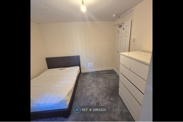 Magdalen Street, Colchester photo 5