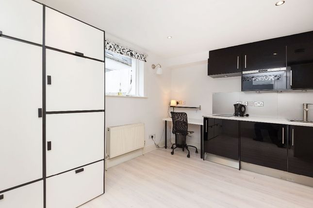 Thumbnail Studio to rent in Queen's Gate, London