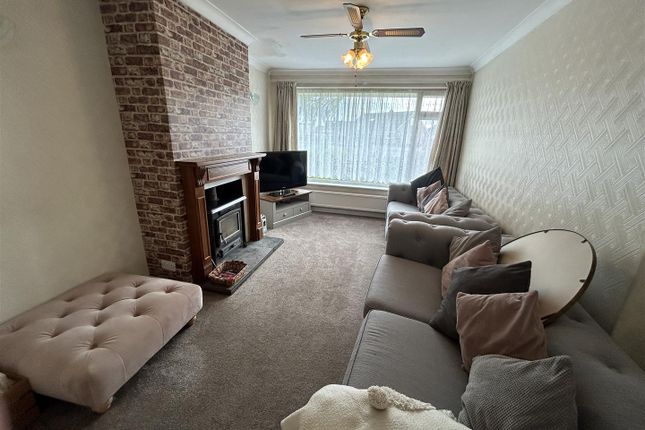 21, Greenacre Park, Brough photo 4