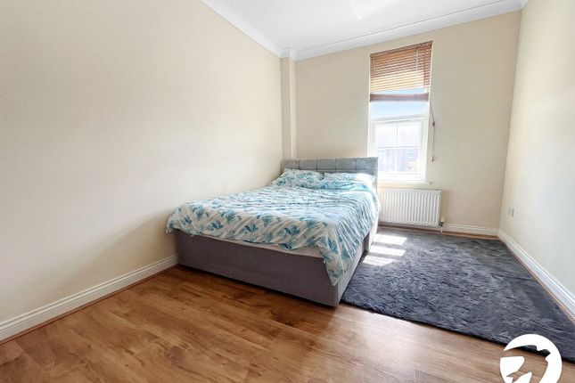 Flat 3, Hill View, 20, Old Bexley Lane, Kent photo 3