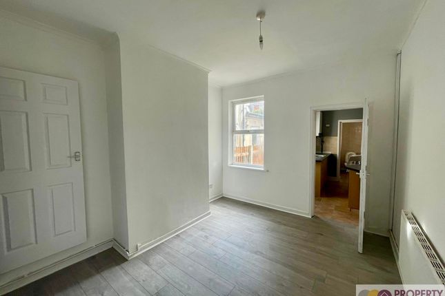 52 Vincent Street, Derby photo 4