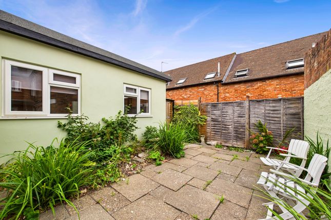 Pathway Cottage, Marlow photo 3
