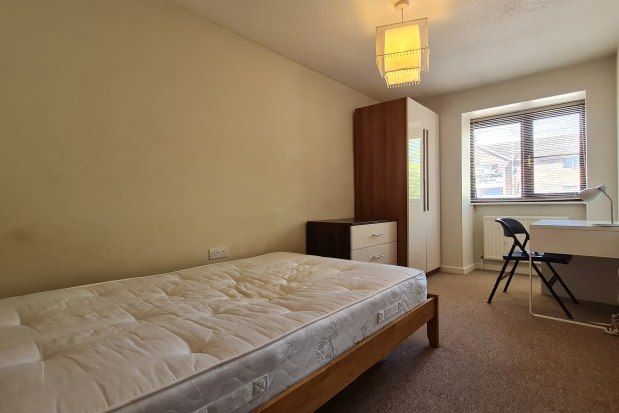 Thumbnail Room to rent in Sun Street, Portsmouth