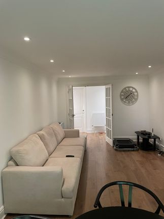 Thumbnail Flat for sale in Troutbeck Close, Slough