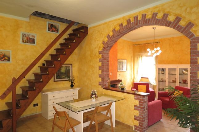 Apartment for sale in Massa-Carrara, Bagnone, Italy