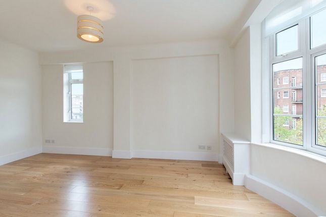 Flat 242Grove End Gardens, 33, Grove End Road, London photo 2