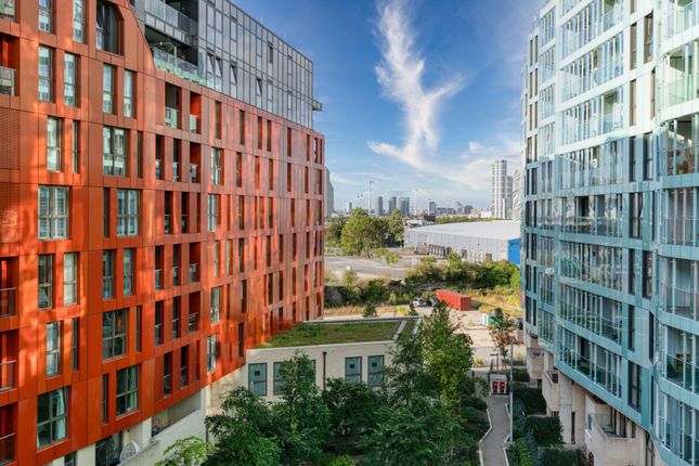 Thumbnail Flat for sale in 36 Cable Walk, Greenwich