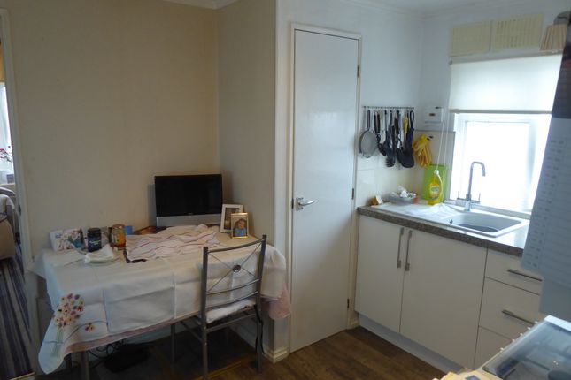 22, Bridge Park, Doniford photo 3