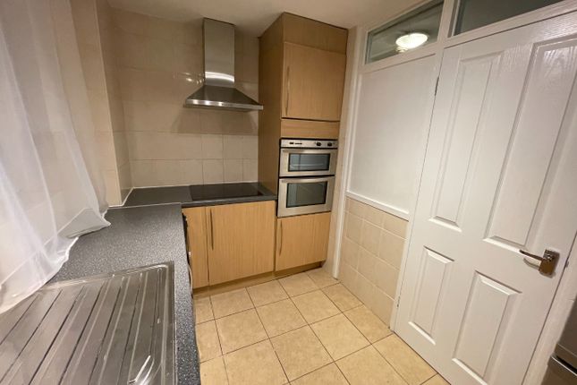 Flat for sale in Priory Court, Bedford, Bedfordshire