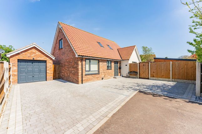 Detached house for sale in Bridle Close, Hemsby, Great Yarmouth