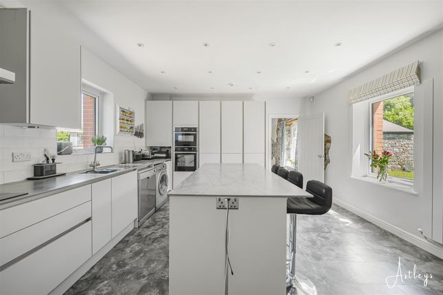 Orchard Barn, Manselfield Road, Swansea photo 3