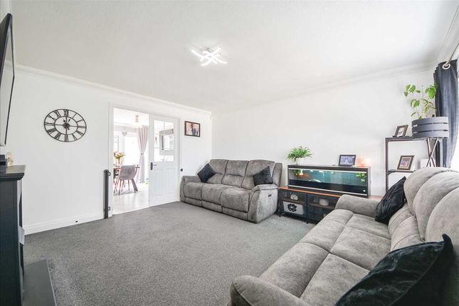 40, Manchester Road, Wellingborough photo 2