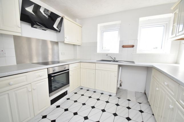 4 Duncan House High Street, Huntingdon photo 3