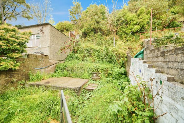 21, Hyfrydle Road, Caernarfon photo 4