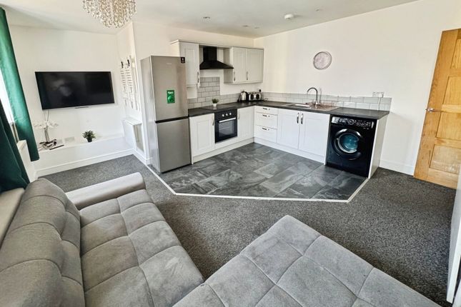 77,Flat 1, John Street, Porthcawl photo 2