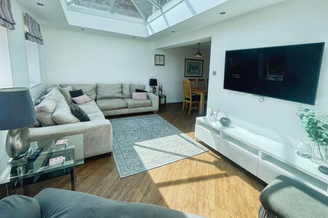 8 Ysbryd-y-Coed, Bridgend photo 3