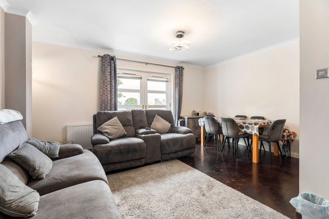 18 , Laburnum Arch Court, Prestonpans, East Lothian photo 3