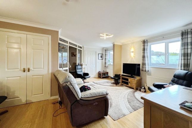 6, Riversmill, Glos photo 3