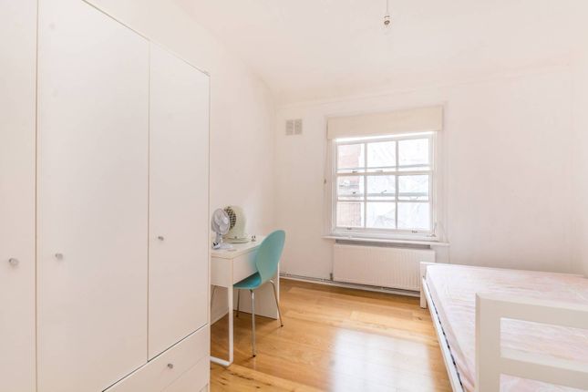 Thumbnail Flat to rent in Siddons Court, Covent Garden, London