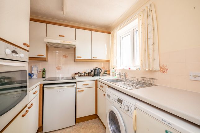 Flat for sale in Vicarage Road, Bude