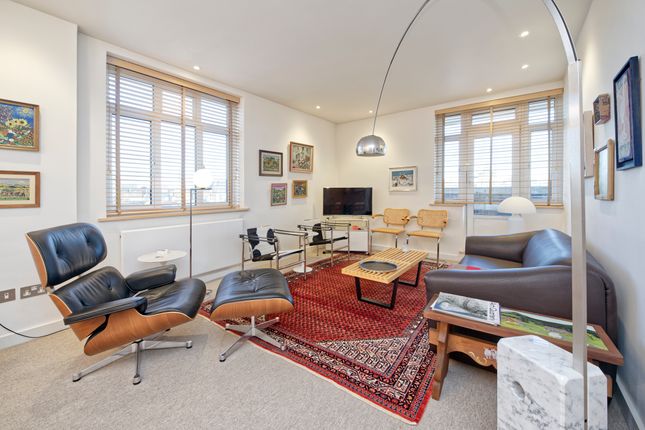 Flat for sale in Onslow Crescent, South Kensington