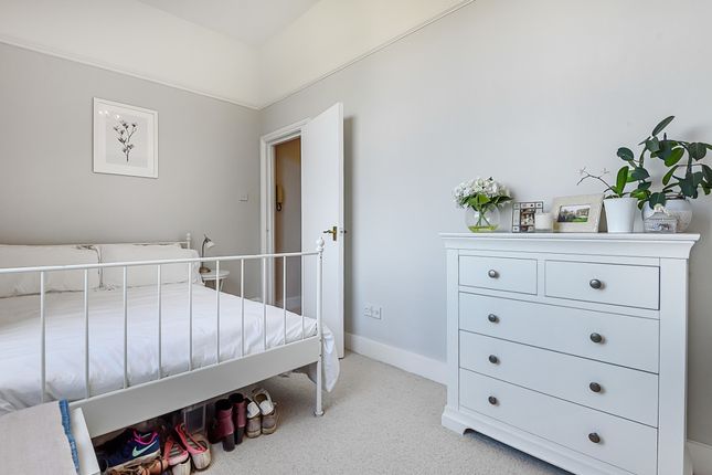 Flat 6, 188, West Hill, London photo 3
