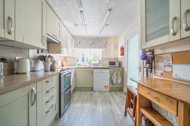32, Chapel Lane, Lincoln photo 2