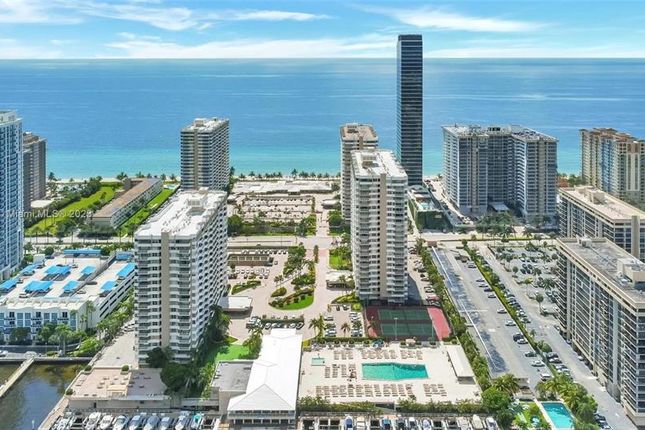 Property for sale in 1985 S Ocean Dr # 15P, Hallandale Beach, Florida, 33009, United States Of America