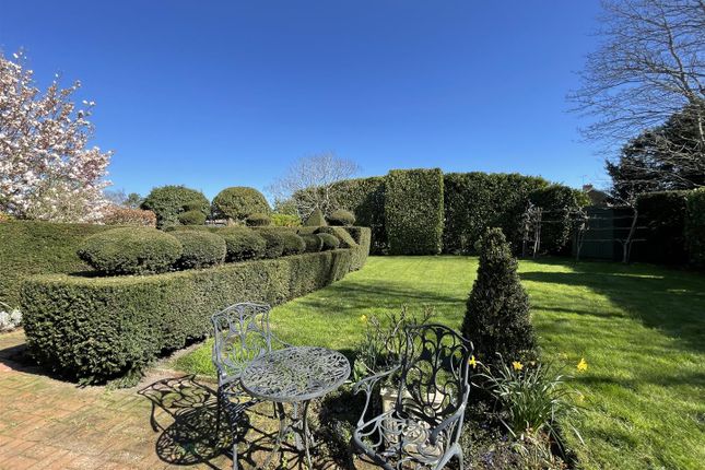 Bullen Cottage, Addlestead Road, Tonbridge photo 3