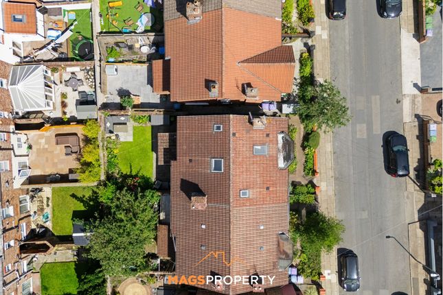 38 Darley Drive, Liverpool photo 4