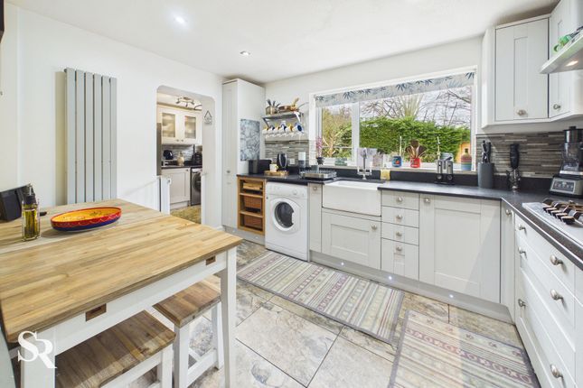34 Brookside Road, High Peak photo 3