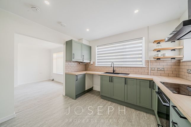 7 Middleton Close, Ipswich photo 2