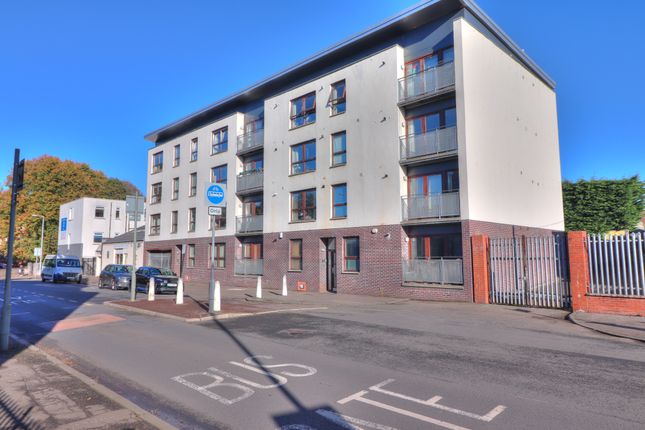 2-bed flat on Hotspur Street, Kelvinside, £180,000