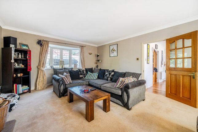 2, Bateman Grove, Surrey photo 2
