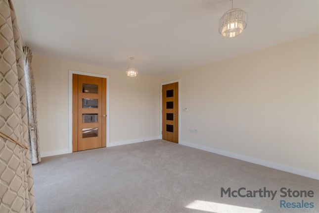 19 Landmark Place, 1 Moorfield Road, Denham photo 4