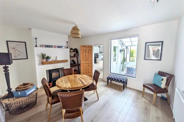 Honeysuckle Cottage, Clyde Road, Felpham photo 4