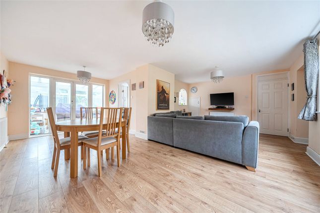 7, Hillingdale, Westerham photo 4
