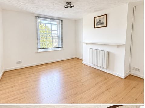 Flat 3 9, The Hill, Gravesend photo 4