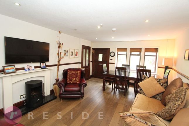 534, Edenfield Road, Rochdale photo 4