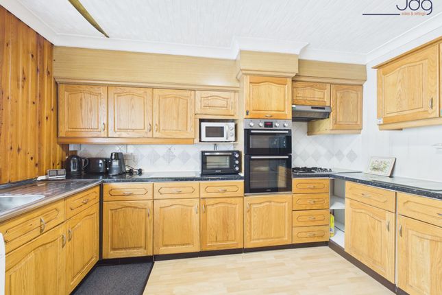 1 Blackwood Place, Lancaster photo 4