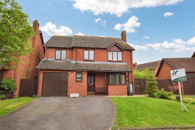 Thumbnail Detached house for sale in The Martins, Thatcham, Berkshire