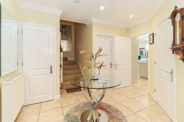 5 Homefield, Hemel Hempstead photo 5