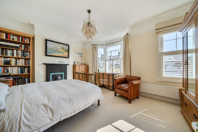 26, Blythe Vale, London photo 4