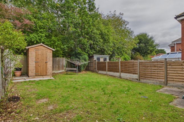 12, Spindle Road, Malvern photo 4