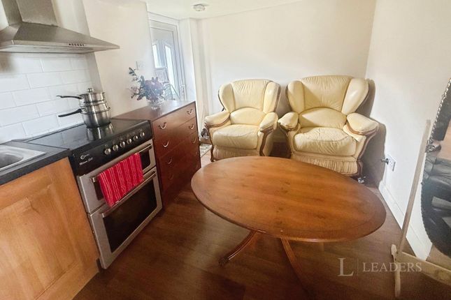 Flat 2 The Mews, 159, High Street, Kent photo 5