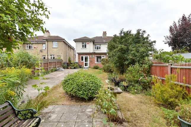 Jubilee Road Littlebourne, Canterbury photo 2